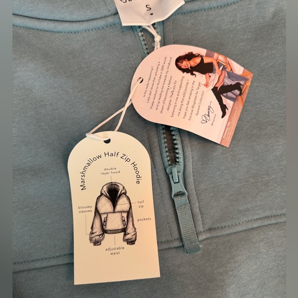 NWT Blue Blogilates / Pop Flex for Target Marshmellow Hoodie Size Small - Picture 7 of 7